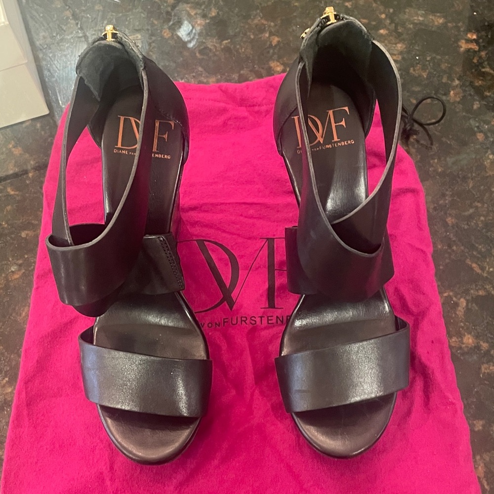 Diane Von Furstenberg Black Wedge Sandals